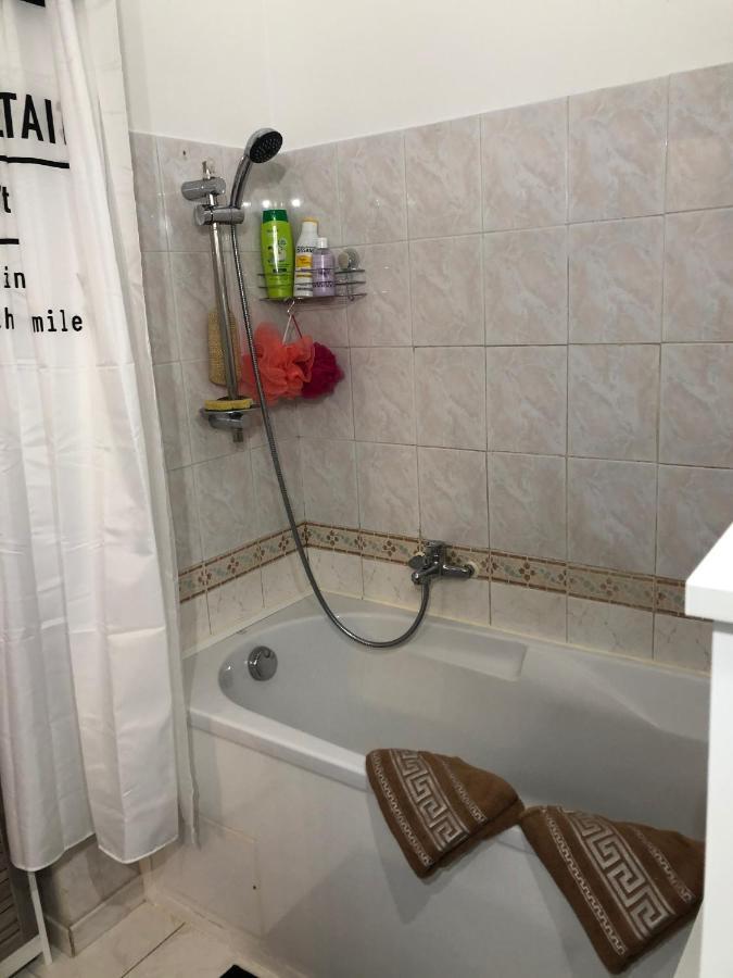 Appartement Beau 3 pièces, 7 pers, 2 terrasses, centre, calme, sécurité à Nice Extérieur photo